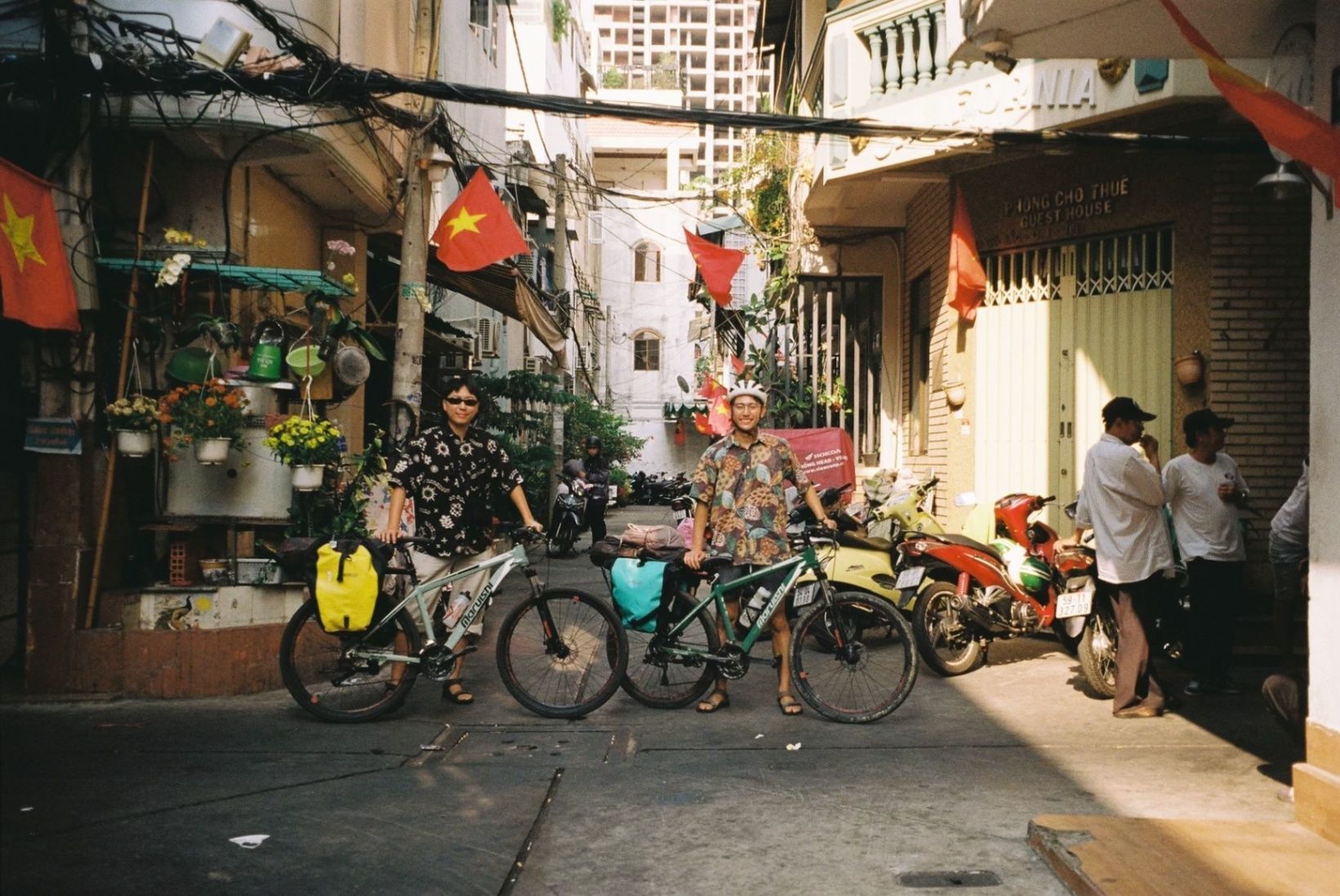Vietnam (part 3) 🚲 thumbnail photo
